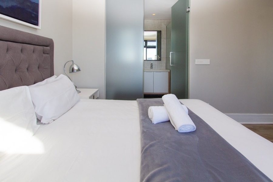 2 Bedroom Property for Sale in Sea Point Western Cape